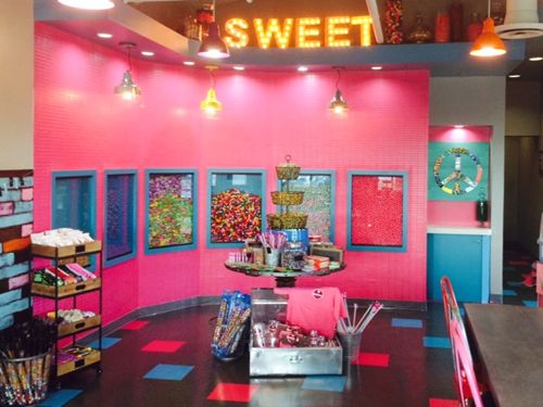 SmallCakes Cupcakery Announces Exciting New Creamery and Novelties Concept