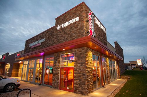 Backed by Strong Franchise System, Toppers Pizza Steals Market Share; Plans Industry Domination