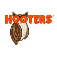 Free Wings for Dads at Hooters this Father's Day