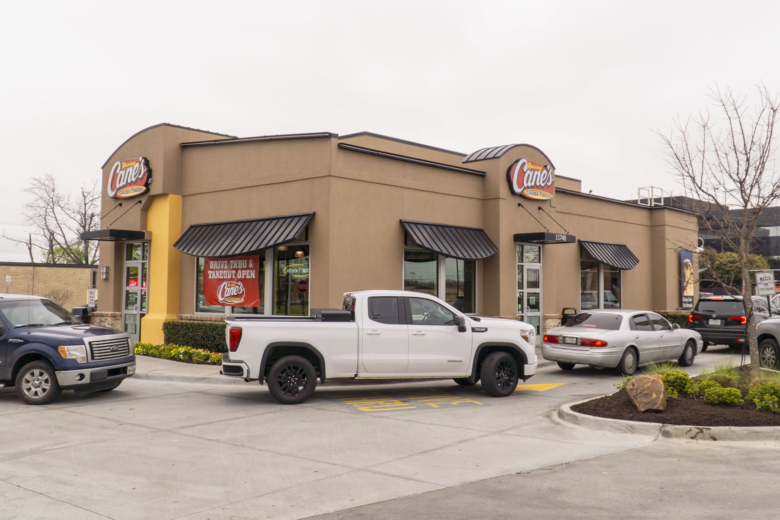Raising Cane's Thrives, Even in Times of Crisis, with Unrelenting Focus on Crew and Culture, Distributing $2 Million Crew Bonus