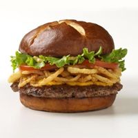 Smashburger Rolls out Popular 'Windy City Burger' to Its Restaurants Nationwide