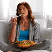 Jill Hennessy publicizes the return of Zaxby's much-loved Zensation Zalad Jill Hennessy publicizes the return of Zaxby's much-loved Zensation Zalad
