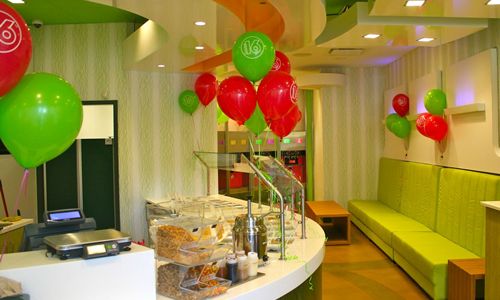 16 Handles Frozen Yogurt Expands Footprint Across Manhattan with Four Additional Stores
