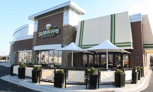 Bennigan's Honors Nation's Veterans with Donation Drive; Incentive Program Continues Through 2013