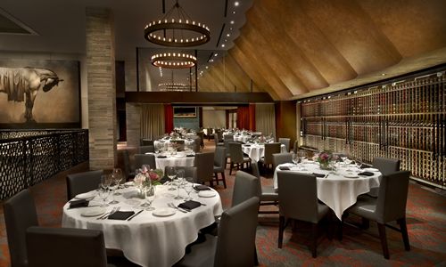 Del Frisco's Opens One of the Largest Steakhouses in Chicago in Former Esquire Theater