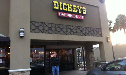 Dickey's Barbecue Wins Over the Hearts of Houston Dickey's Barbecue Wins Over the Hearts of Houston