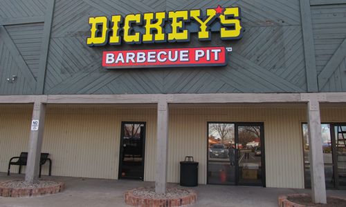 Colorado Heats up with Dickey's Pit-Smoked Barbecue Colorado Heats up with Dickey's Pit-Smoked Barbecue