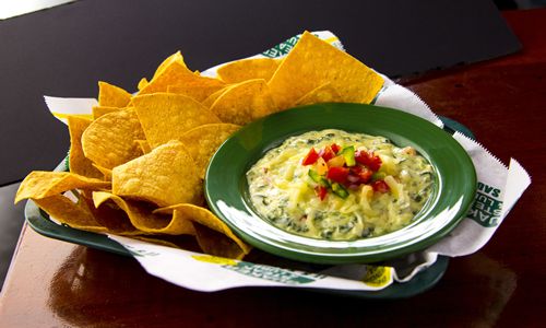 Quaker Steak & Lube Rolls Out New Menu