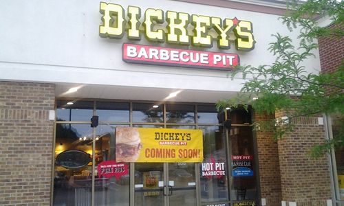 Dickey's in Valparaiso Kicks Up Their Heels for Three Day Event Dickey's in Valparaiso Kicks Up Their Heels for Three Day Event