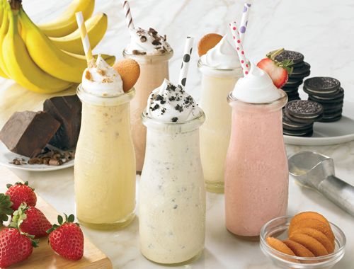 Outback Steakhouse Plays it Cool this Summer, Unveils New Mini Milkshakes