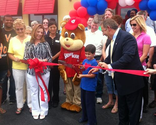 Shoney's Celebrates Return to the Show Me State