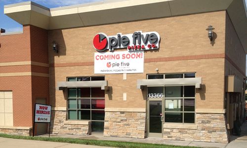 Pie Five Introduces Fast Casual Pizza to Kansas City