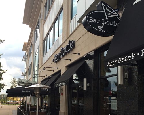 Bar Louie Opens New Location in Ashburn