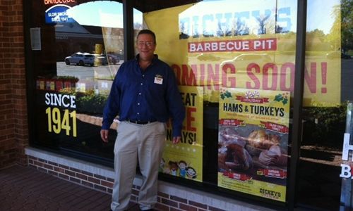 Dickey's Barbecue Celebrates New Glenview Location