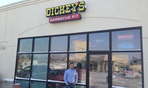 Dickey's Barbecue Pit Celebrates New Restaurant in Omaha