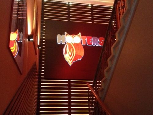 Hooters Teams with Andrei Kirilenko to Open First Russian Location in Moscow
