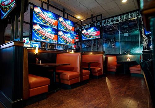 Walk-On's Opens at Towne Center