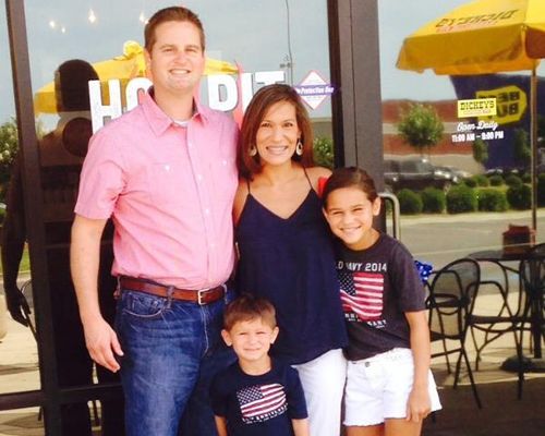 College Sweethearts Open Second Dickey's Barbecue Pit in Shreveport