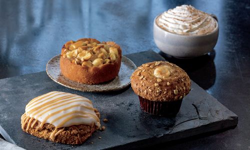Starbucks Pumpkin Spice Latte Fans Celebrate the Return of the Official Signal of Fall