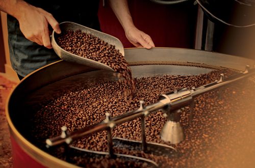 Starbucks Accelerates Growth of Multiple Diversified Store Formats and Debuts Iconic Premium Coffee Retail and Roastery Experience