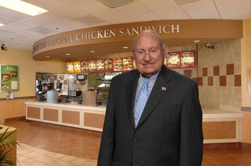 Truett Cathy, Chick-fil-A Founder and Chairman Emeritus, Dies at Age 93