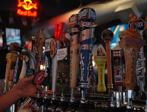Arooga's and Taplister Join Forces to Let Guests Always Know What's On Tap
