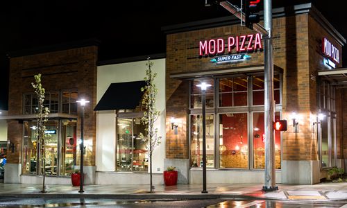 MOD Pizza "Spreading Modness" for Veterans Day