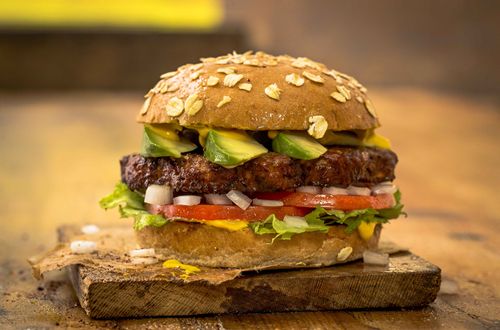 Slimmer Choices Abound at MOOYAH Thanks to HealthyDiningFinder.com