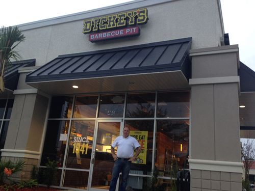 Put on Your Cowboy Boots Orlando: Dickey's Barbecue Pit Opens Thursday