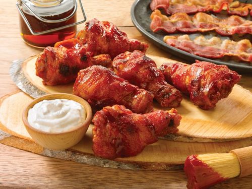 Hooters Hooks Up Hoops Fans With "Hooky Adventures"
