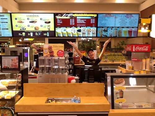 Rouse Properties and Nestlé Toll House Café by Chip Celebrate 'Extraordinarily Successful' Partnership