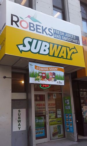 Robeks Fresh Juices & Smoothies Franchise Owner Co-brands with SUBWAY Sandwiches & Salads in NYC