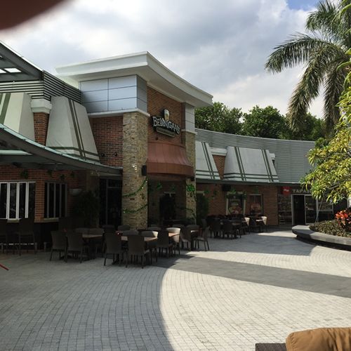 Legendary Restaurant Brands Signs Multi-Location Agreement to Expand In Central and South America