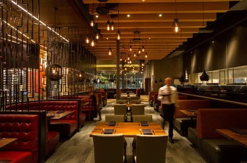 Del Frisco's Restaurant Group Opens New Grille Location in The Woodlands, TX