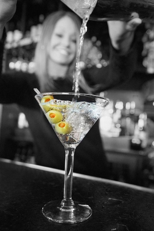 Bar Louie Opening New Location in Friendswood, TX