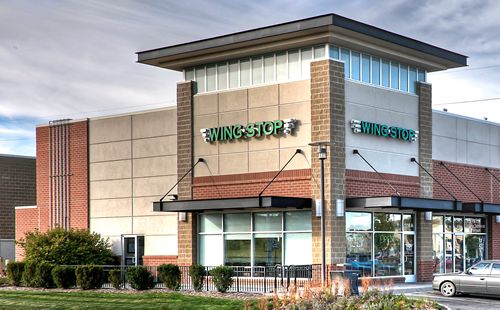 Wingstop Inc. Signs 35 Unit Franchise Development Agreement With Sizzling Platter