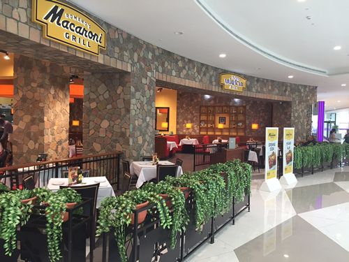 Romano's Macaroni Grill Opens 1st Restaurant in Muscat