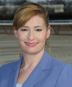 Johnny Rockets Hires Susanne Marie Stover as New Chief Financial Officer