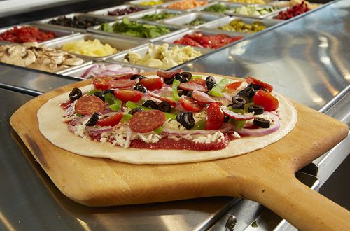 Pieology Pizzeria Opens Second Missouri Location