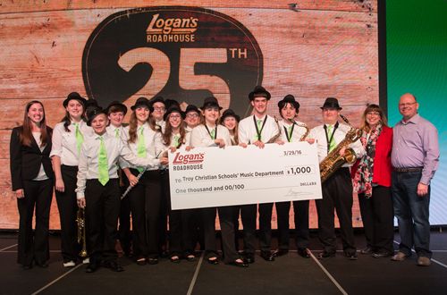Logan's Roadhouse Gives Troy, OH Band Ultimate Music City Experience