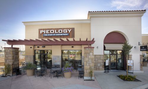 Pieology Pizzeria Opens Second Missouri Location