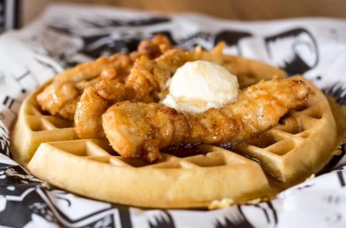 Slim Chickens Opens Seventh Restaurant in Sooner State