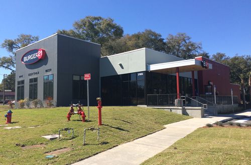 Burger 21 Unveils Its First Restaurant With Full Service Bar In Ocala, Florida