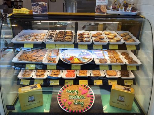 Oviedo Mall Welcomes Orlando's 4th Nestlé Toll House Café by Chip