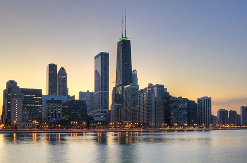 Chicago Gets to DRNK and QWENCH Their Thirst!