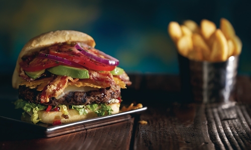 Red Robin Gourmet Burgers and Brews Invites Guests to Fall in (Mad) Love This Summer