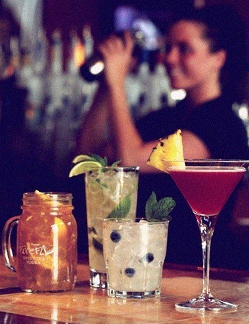 Bar Louie Inks Franchise Deal for Five Houston Locations