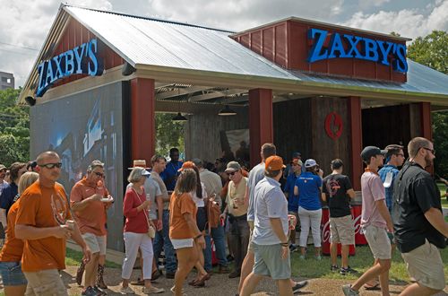 Zaxby's Launches Interactive Tailgate Experience