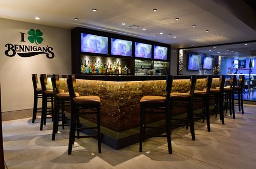 Obarrio Welcomes New Bennigan's to Dining Scene