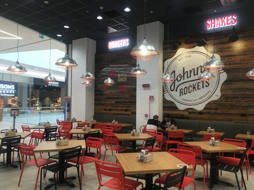 Johnny Rockets Opens First Restaurant in Italy